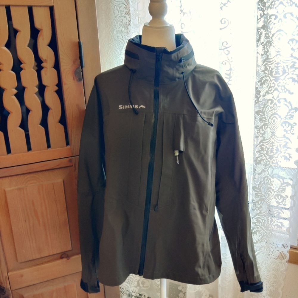 Simms Woman's Gore-Tex Soft Shell Wading Jacket - NEW